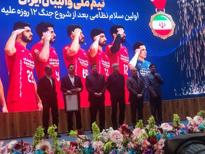 تجلیل از قهرمانان
